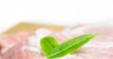 疫情重创美肉类加工厂 人造肉迎风而