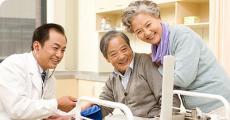 六部门：推动物业发展社区养老 打造“互联网+养老”模式