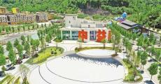 高速路带火石柱乡村游