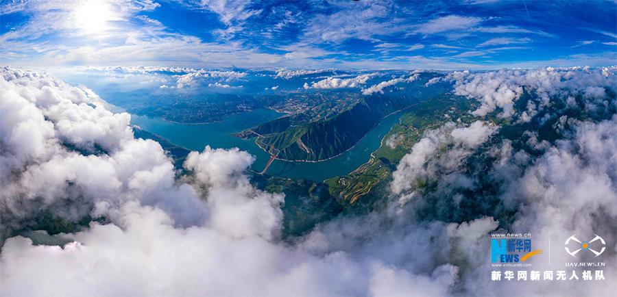 【城市远洋】【“飞阅”中国】又是一年初夏时 又是一年巫山云雨