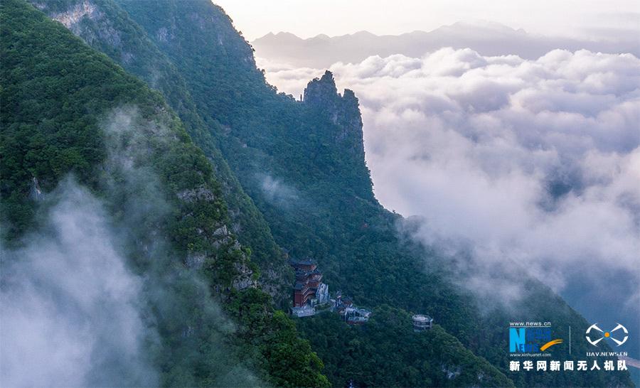 【城市远洋】【“飞阅”中国】又是一年初夏时 又是一年巫山云雨