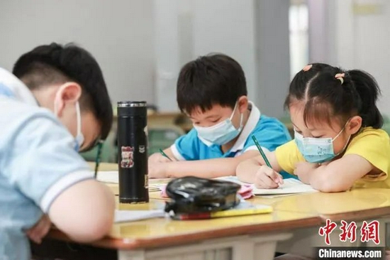 7月19日，北京暑期学生托管服务正式开始。 中新社记者 贾天勇 摄